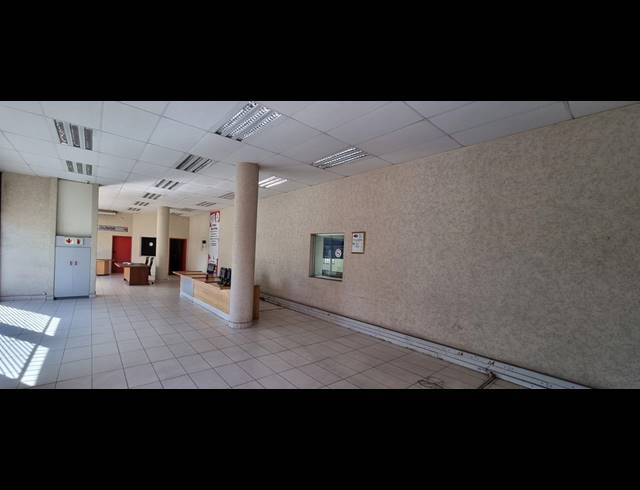 5,100M² WAREHOUSE FOR SALE IN LA ROCHELLE